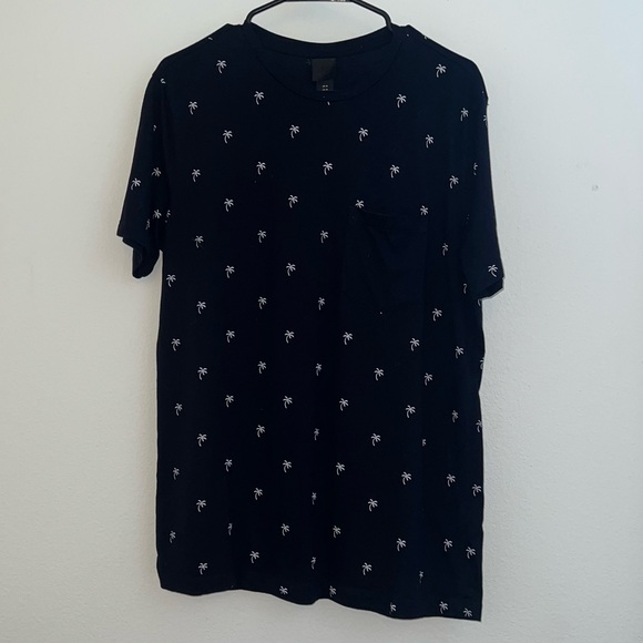 Men’s H&M Palm Tree Tee - Picture 2 of 4